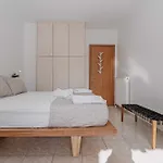 Vasilis Modern Apt
