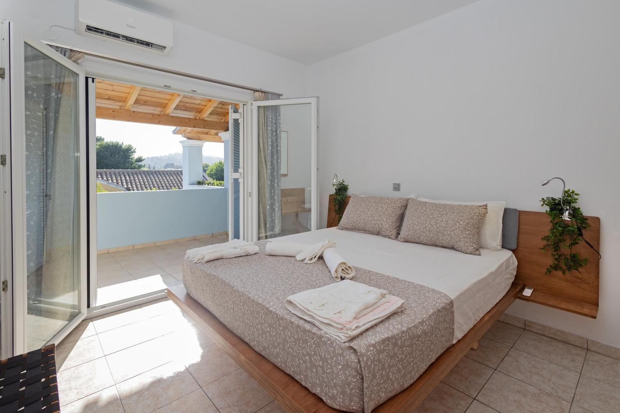 Vasilis Modern Apartment